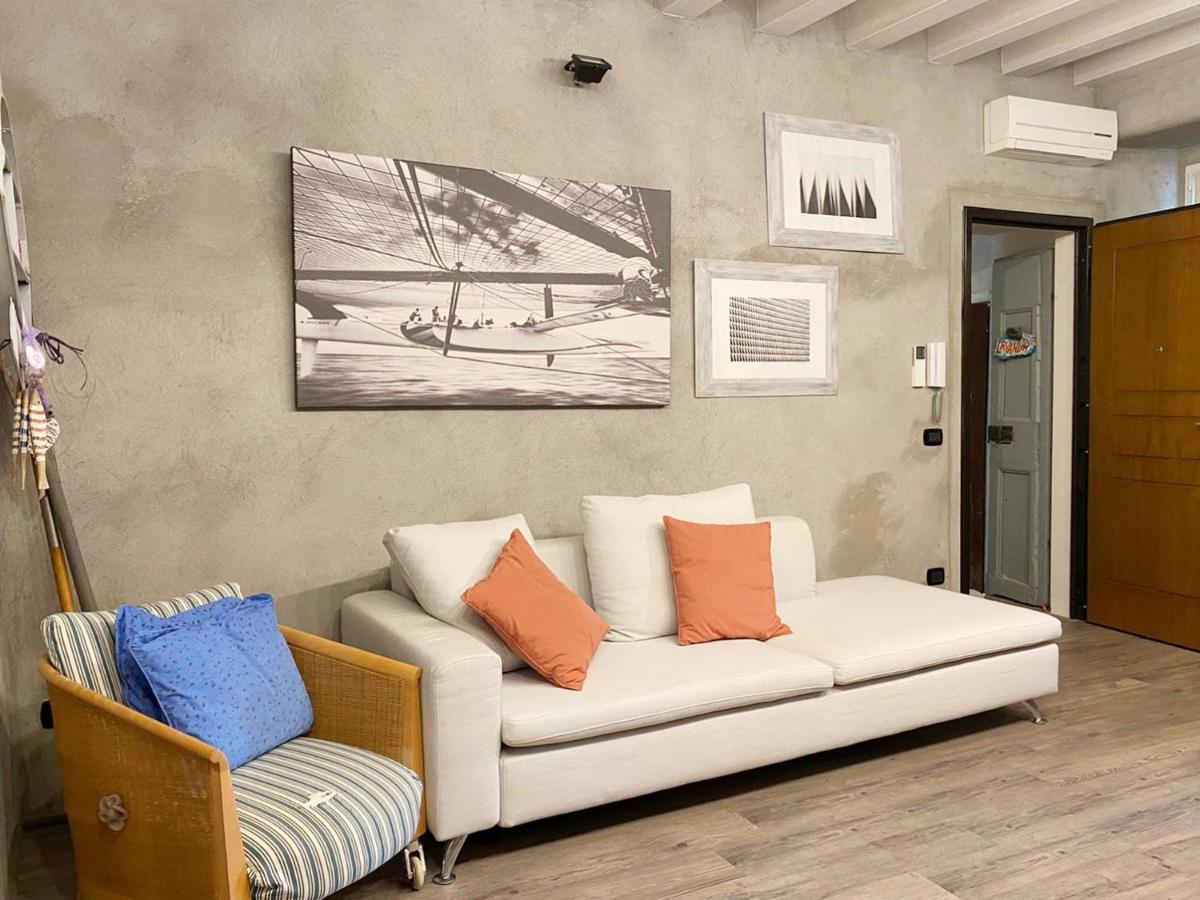 The Honeymoon Home Bellano Exterior photo